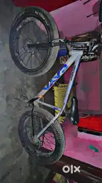 Jasi phto me hai vaisi hi hai