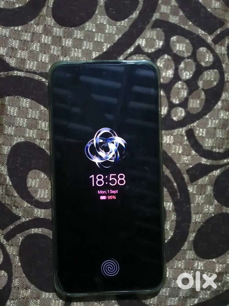 Oppo Reno 13 new phone only 4 month use  Exchange offer