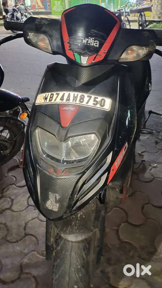 Bajaj Aprilia