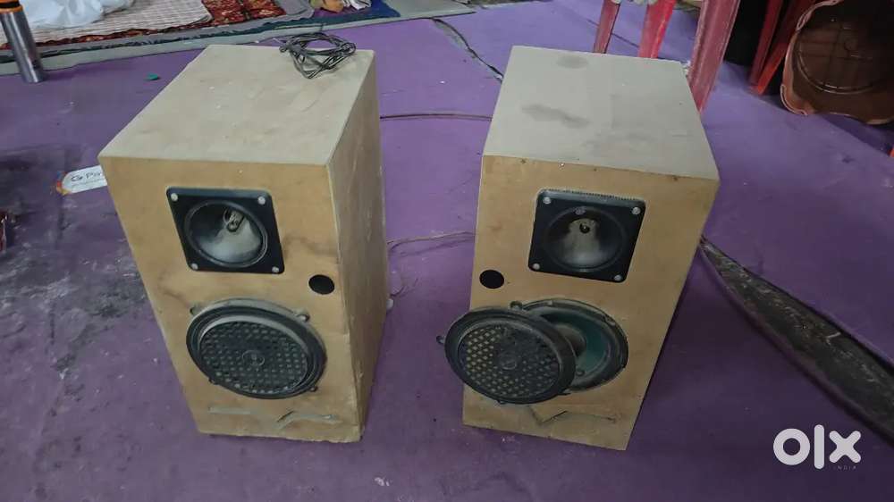 Speaker cabinet 2