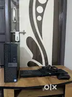 i7 Dell Desktop with Dell monitor