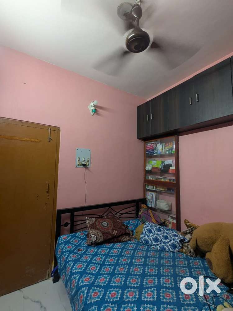 Need female flatmate for 2bhk