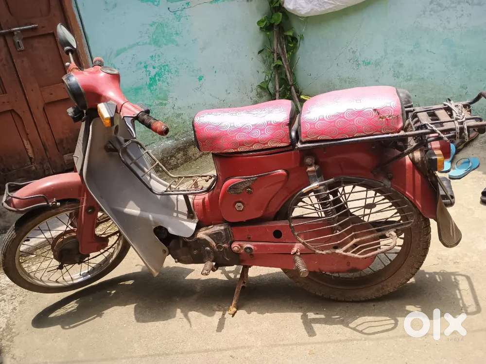 Bajaj m80 selling