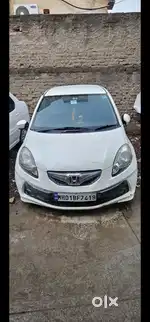 Honda Brio 2012 Petrol Well Maintained