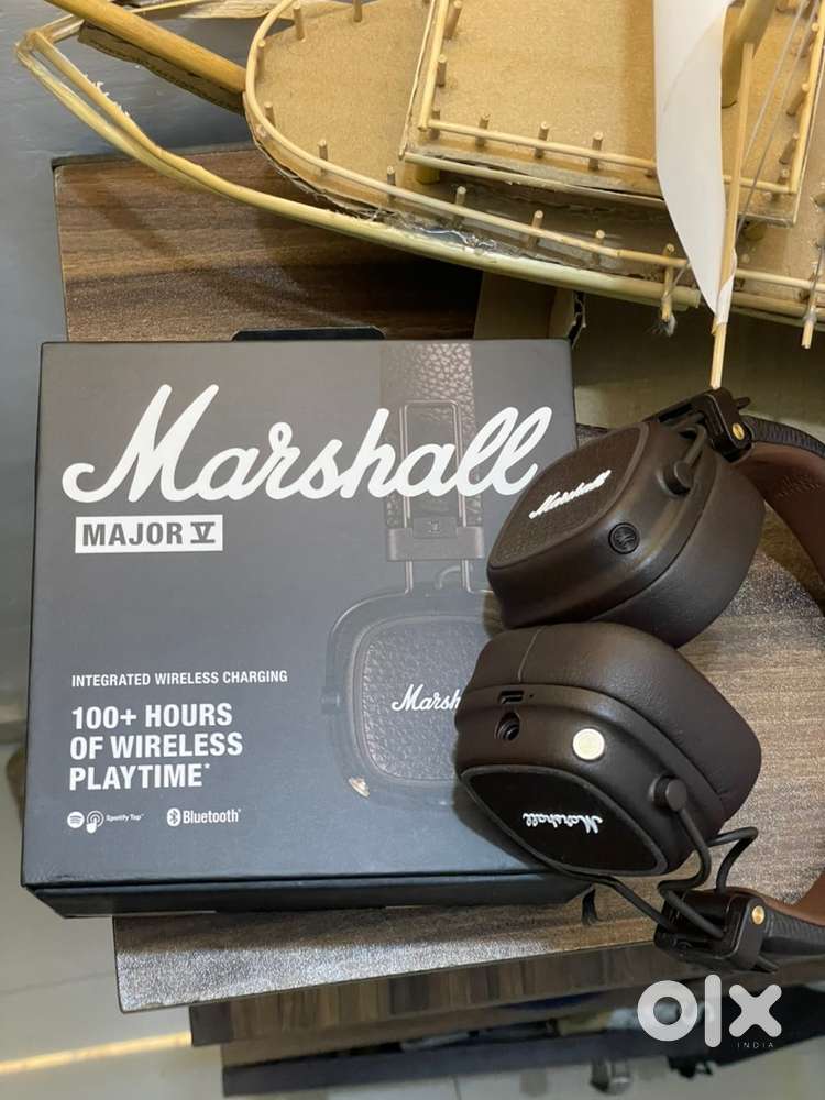 Nostalgic yet Premium Marshall Headphone major 5 - 100 hours battery