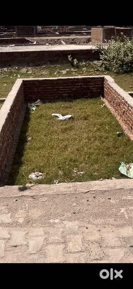 मात्र 8 लाख रुपए में 30 गज का प्लॉट