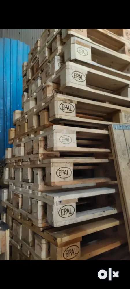 wooden pallets, plastic pallets,Wooden items Ply boards used Furniture