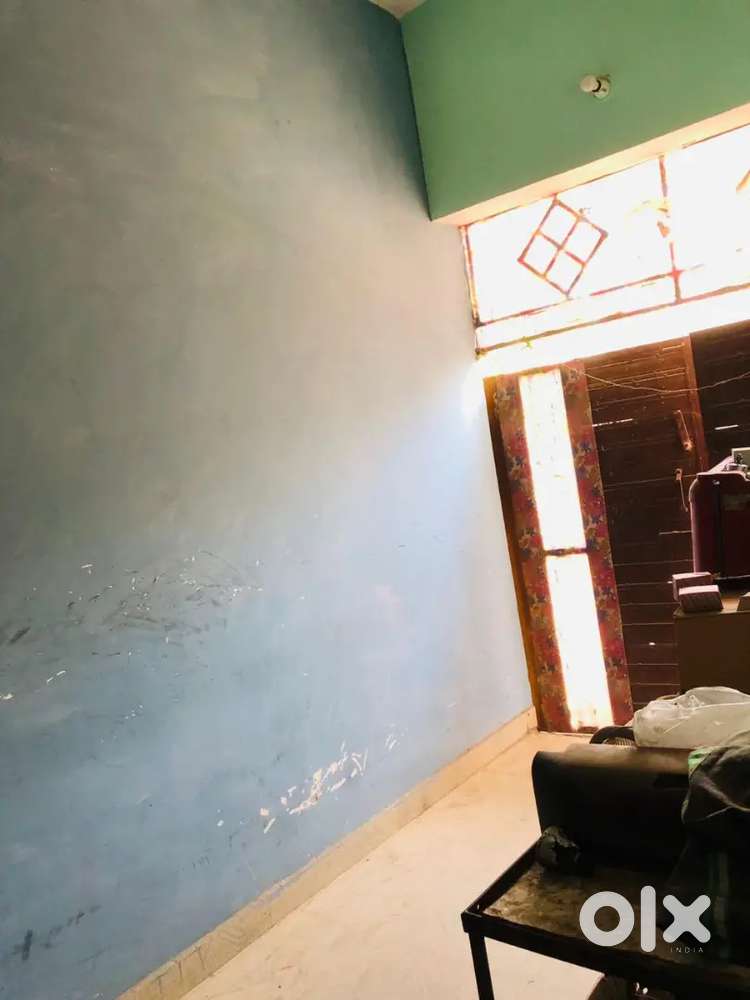 Room with Excellent condition with separate entry and exit