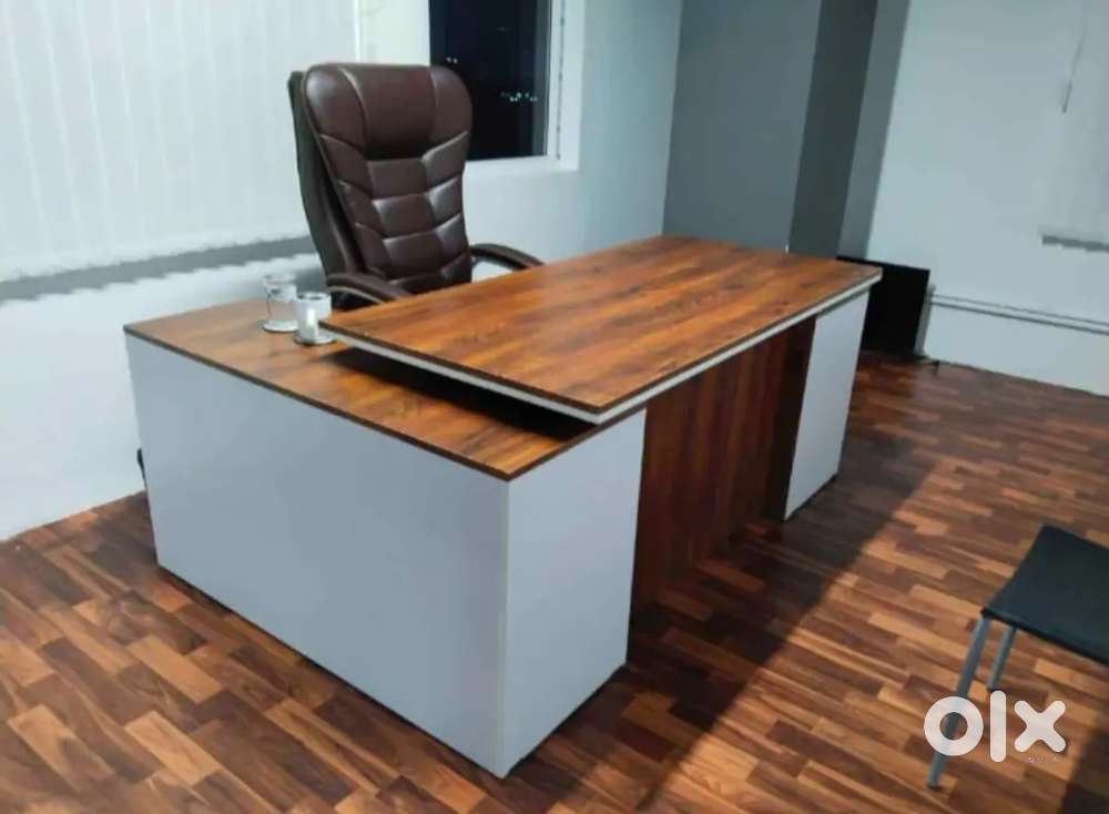 Brand new MD table,Boss table,Cabin table