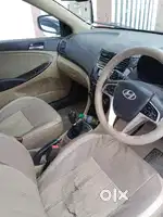 Hyundai Verna 2012 top model  hai running gadi hai good condition hai