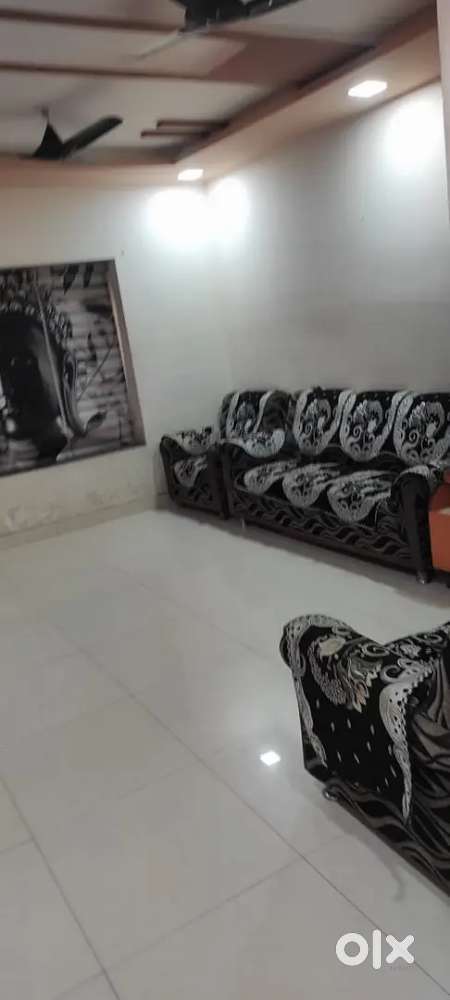 OMKAR NAGAR 2 BHK FLAT SEMI FURNISHED.