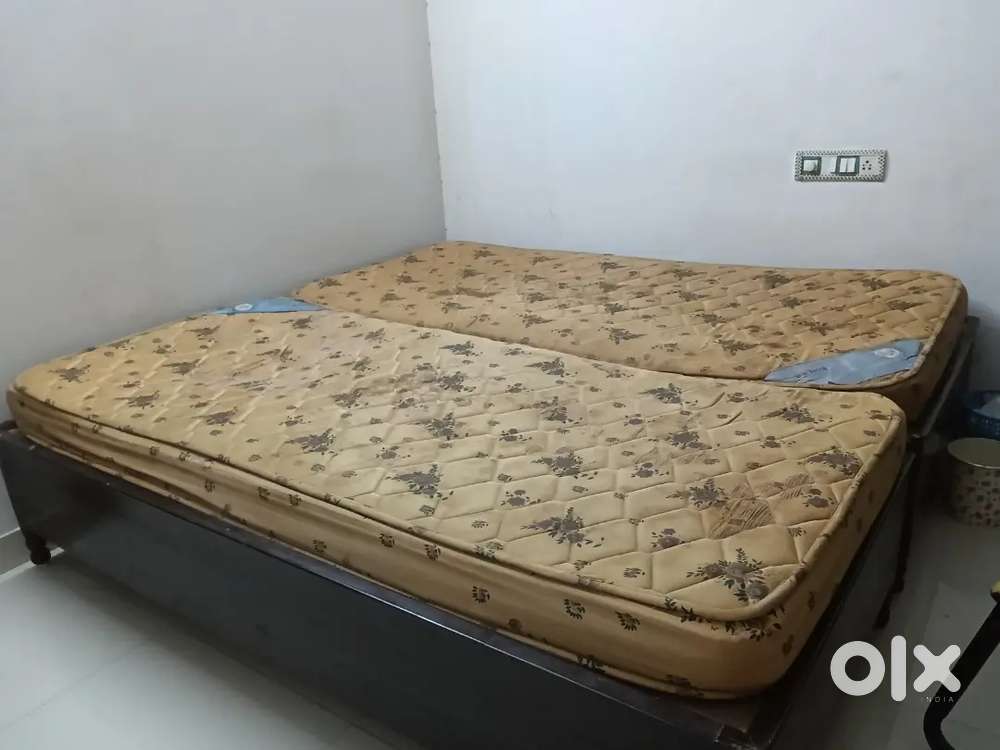 1 SINGLE Mattress - Selling Urgently