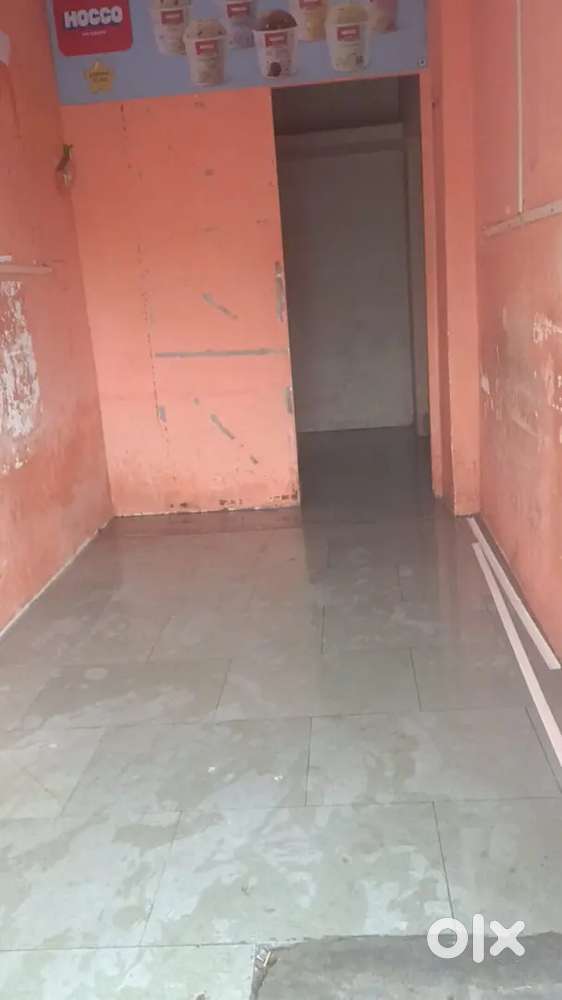 Shop on rent in Akota
