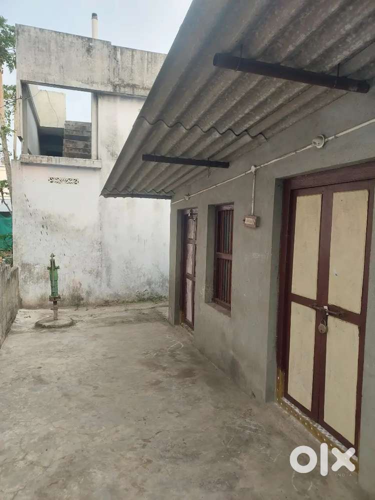 రేకుల షెడ్డు ఇల్లు అమ్మబడును