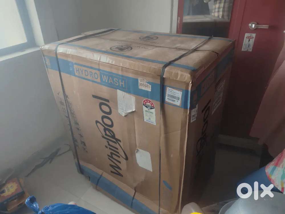 Whirlpool, semi automatic 8.5kg whashing machine