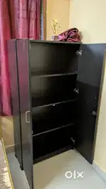 Queen Size Bed with Mattress & 5ft Wardrobe