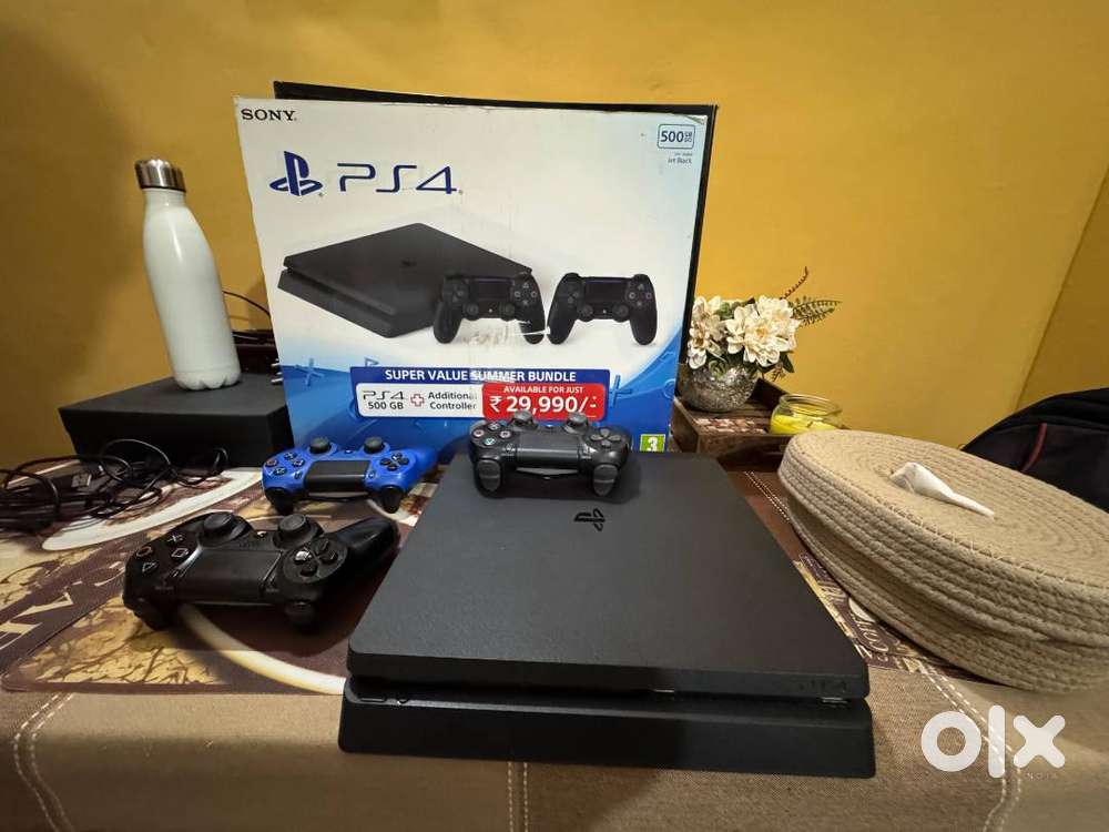 PS4 Slim 500GB + Extra Controller  Great Condition  Box+Accessories