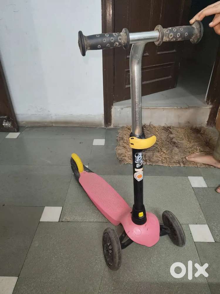 Decathlon scooter for kids