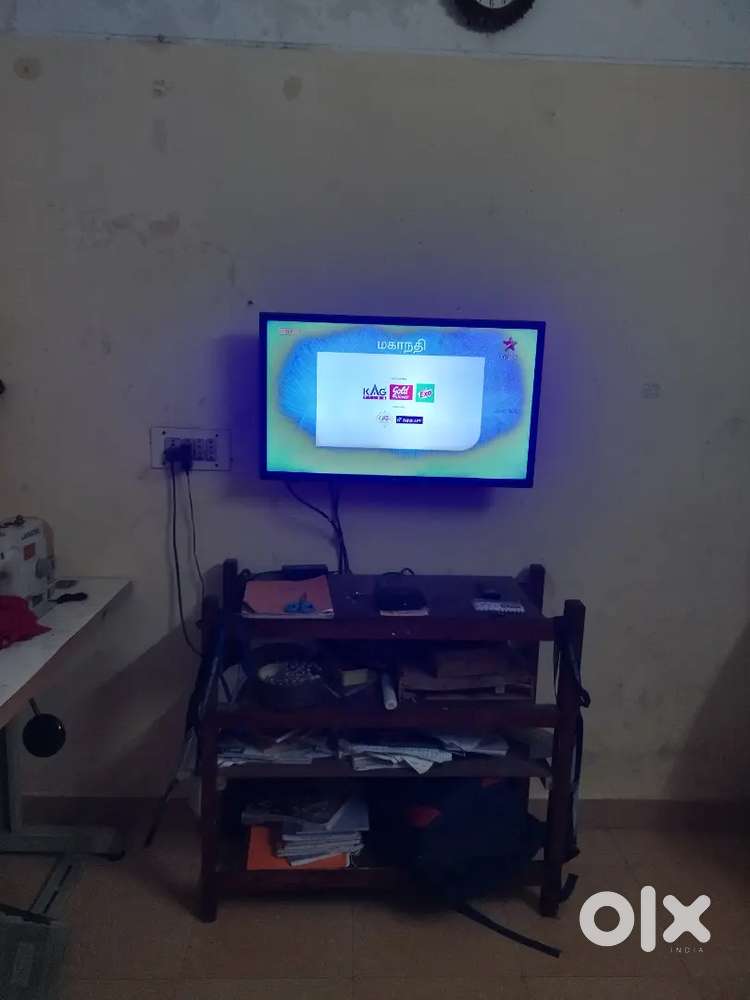 Lg non smart tv 32 inch  Good condition