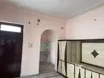 Spacious well maintained and have space to sit outside on roof