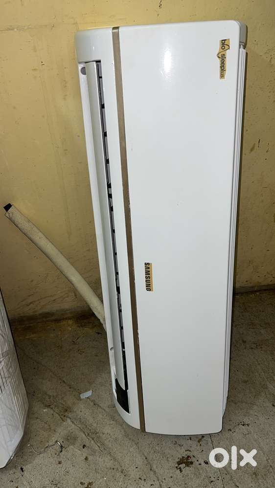 SPLIT AC GOOD CONDITION