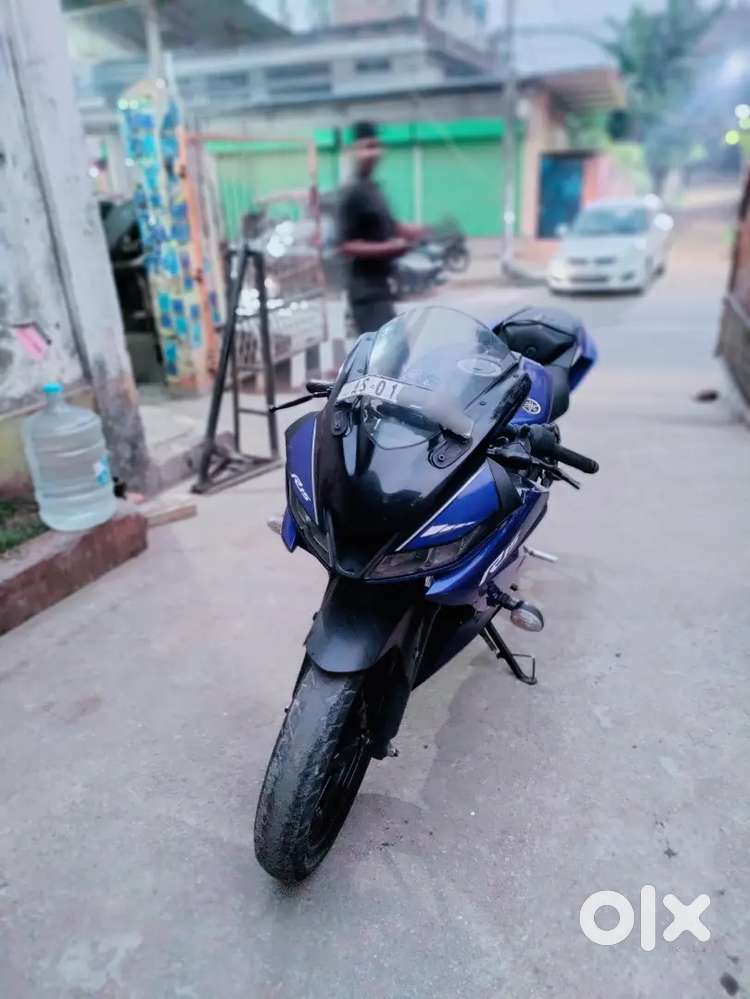 Yamaha R15 V3 BS4
