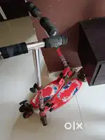 Twins boy 3 wheels scooter