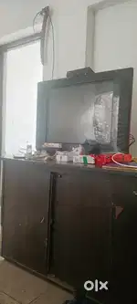 29 inch lg tv with table