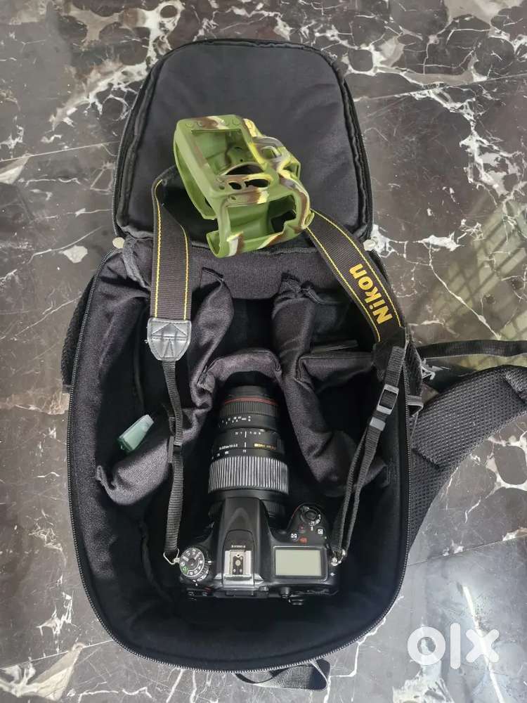 Nickon camera 7100