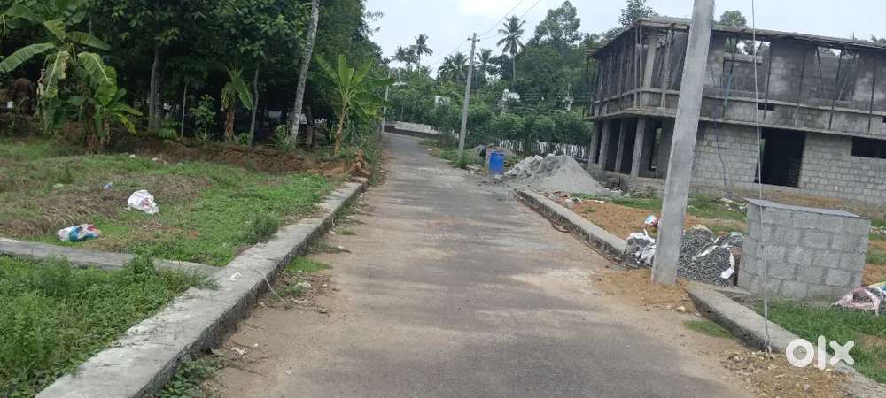 ANGAMALY THURAVOOR JUNCTION 5,6,8, 10 CENT PLOTS
