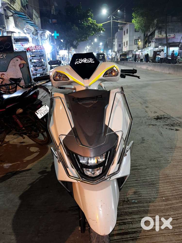 Avenas 125  officer 35000