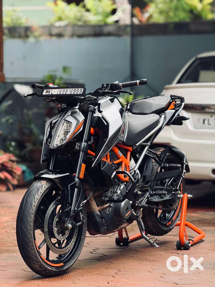 KTM DUKE 250 bs6