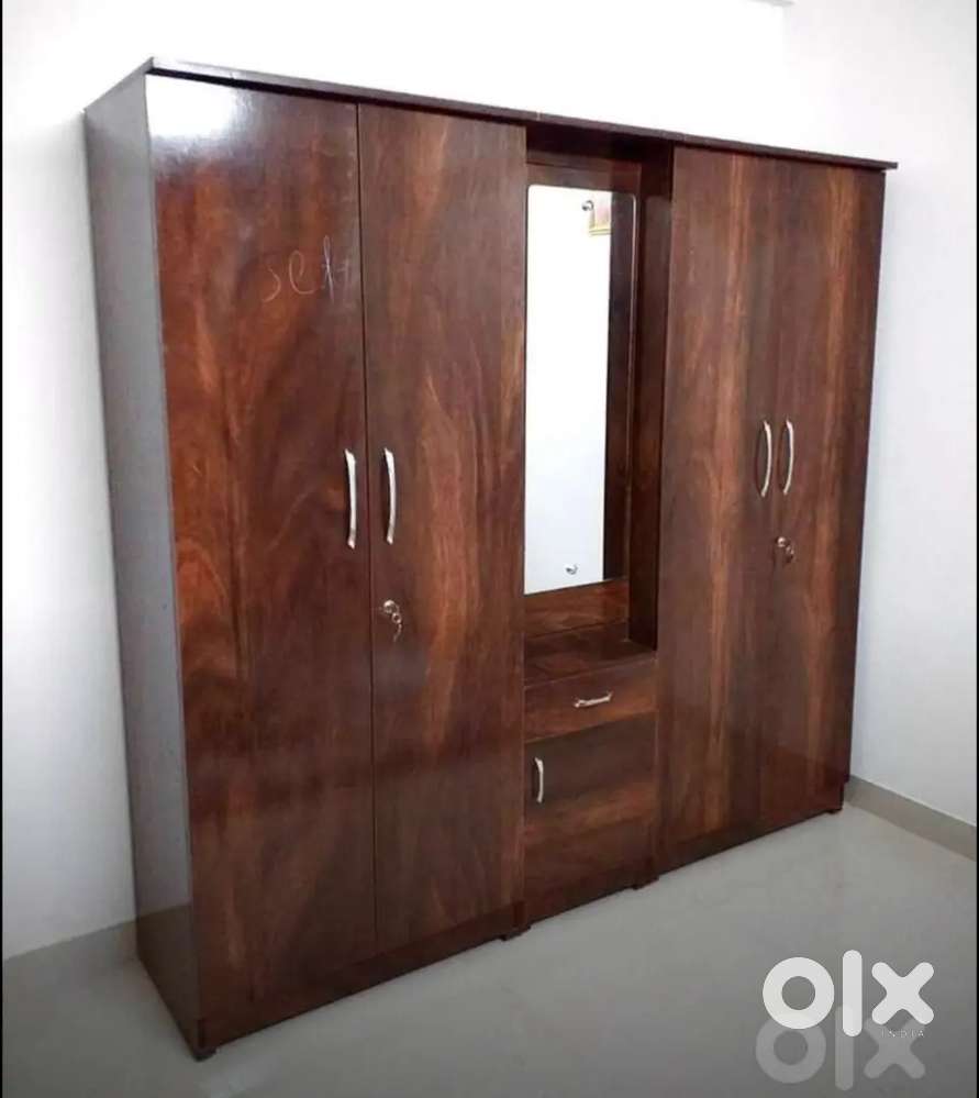 5Door Wardrobe 6x6 feet