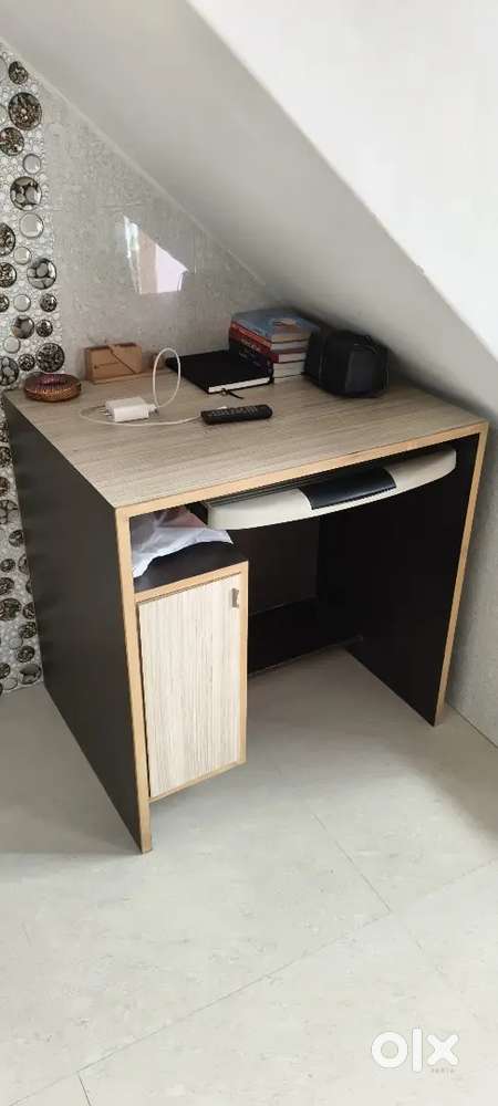 Work Table with Chair Free