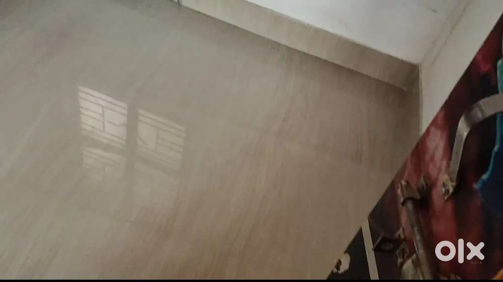 1 girl room mate chahiye( only for girls) room ka rent 4000 hai