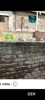 138 Gaj plot in Saifni Rampur bilkul abadi main hai  2 rasto ki hai