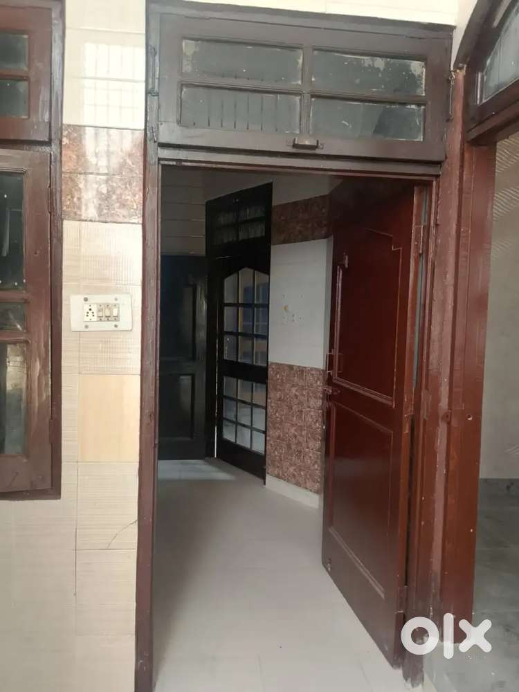 2BHK Seprate Portion for Rent for Small Family