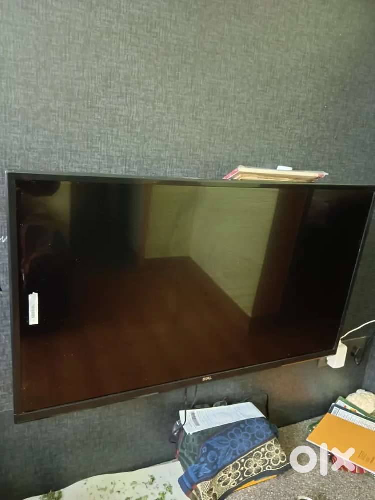 Dial 42inch led tv forsale