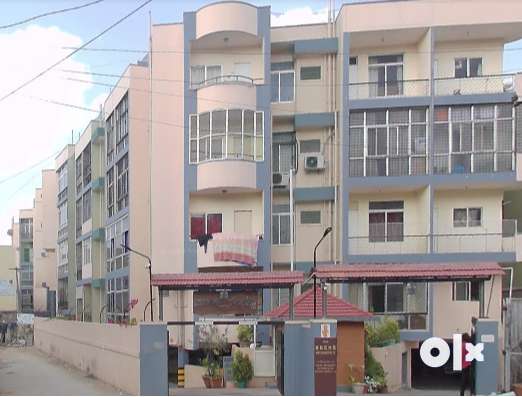 Well maintained 2 BHK apartment for sale in Prime Location for 53 lacs