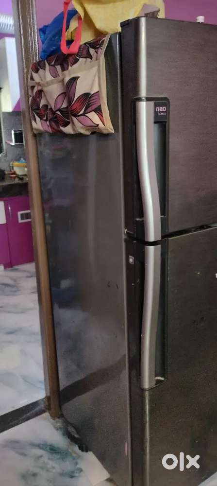 Whirlpool Double Door Fridge in brand new condition for sale