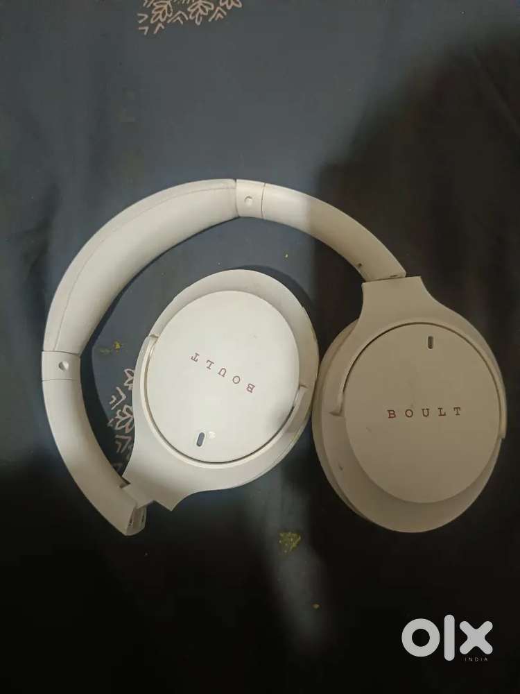 “Earphones – Excellent Condition, Fully Working”