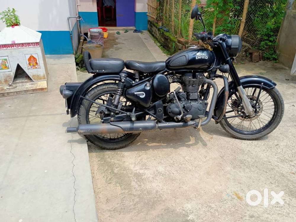 Royal Enfield Classic 500 Stealth Black Edition