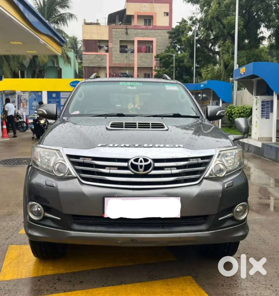 Toyota Fortuner 2013