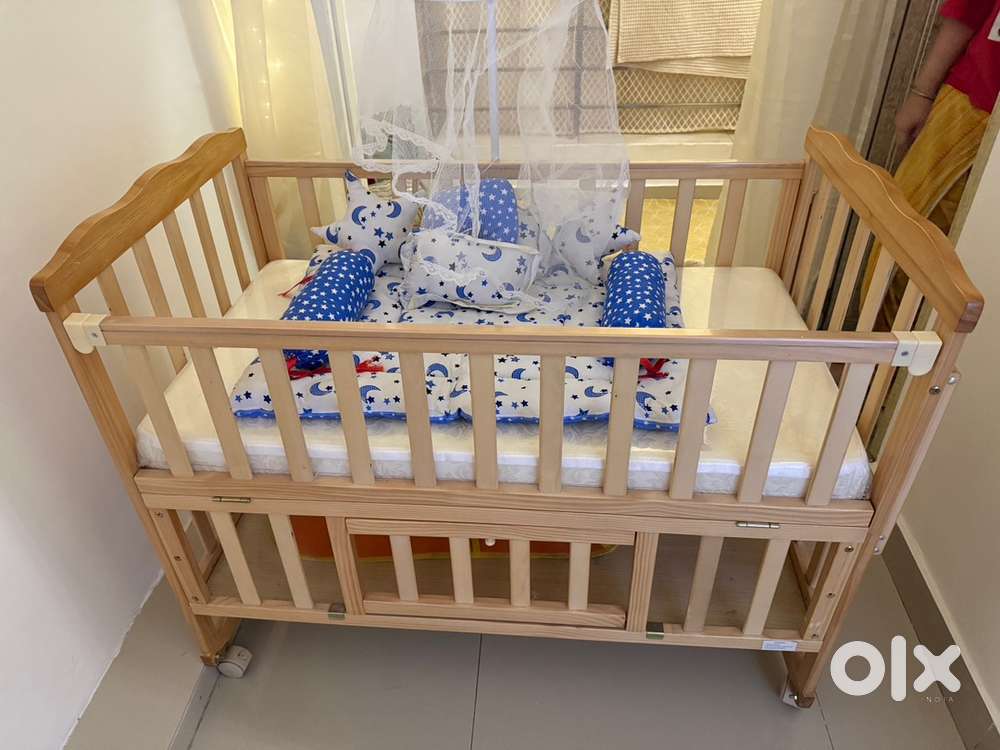 Babyhug 6 in 1 Baby Cot unused  - Beigel Parent Bed