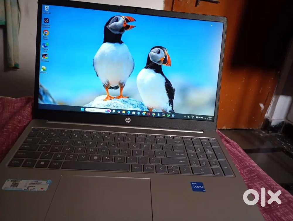 New HP laptop used 1 month only