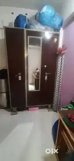 Iron 3 door wardrob