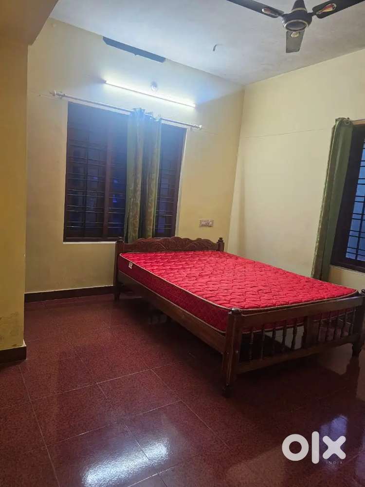 3Bhk solar fixed house for rent at Kudappanakkunnu