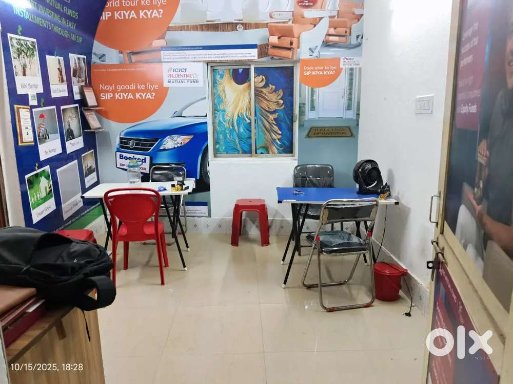 Tolet-Co work office- only 1 seats left