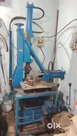Plastic Injection Moulding M/c