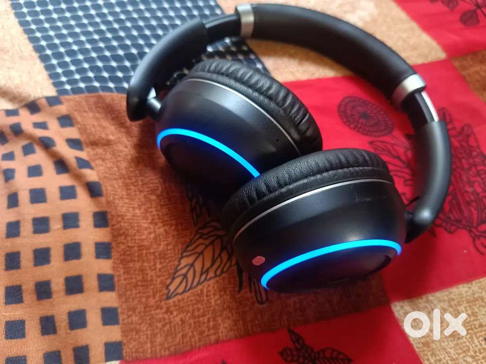 Brand New  Boat Rocker'z 480 Bluetooth Headphones Original